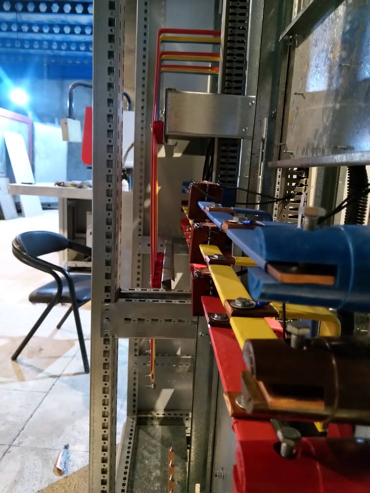 تابلو  اصلی ساختمان‌های درمانگاه مدافعان آسمان و چنج آور ( برق شهر و ژنراتور ) اتوماتیک با کلیدهای موتور دار - تصویر 8