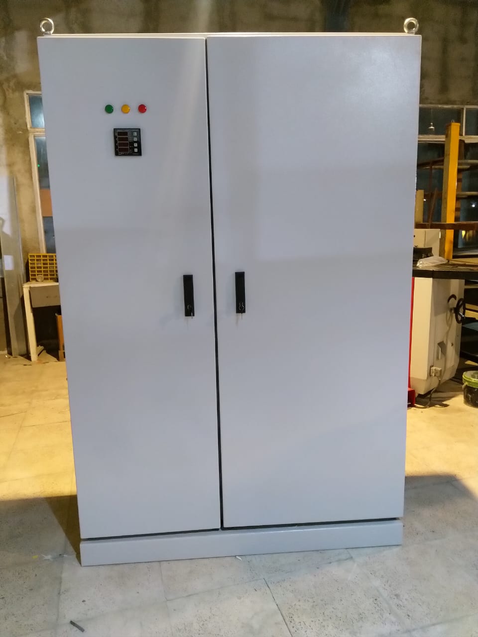 تابلوهای اصلی و فرعی ساختمان هواپیمایی ساها برای تغذیه سیستم های آبرسانی ، گرمایش و سرمایش  و طبقات از منفی ۲ تا مثبت ۵ - تصویر 8